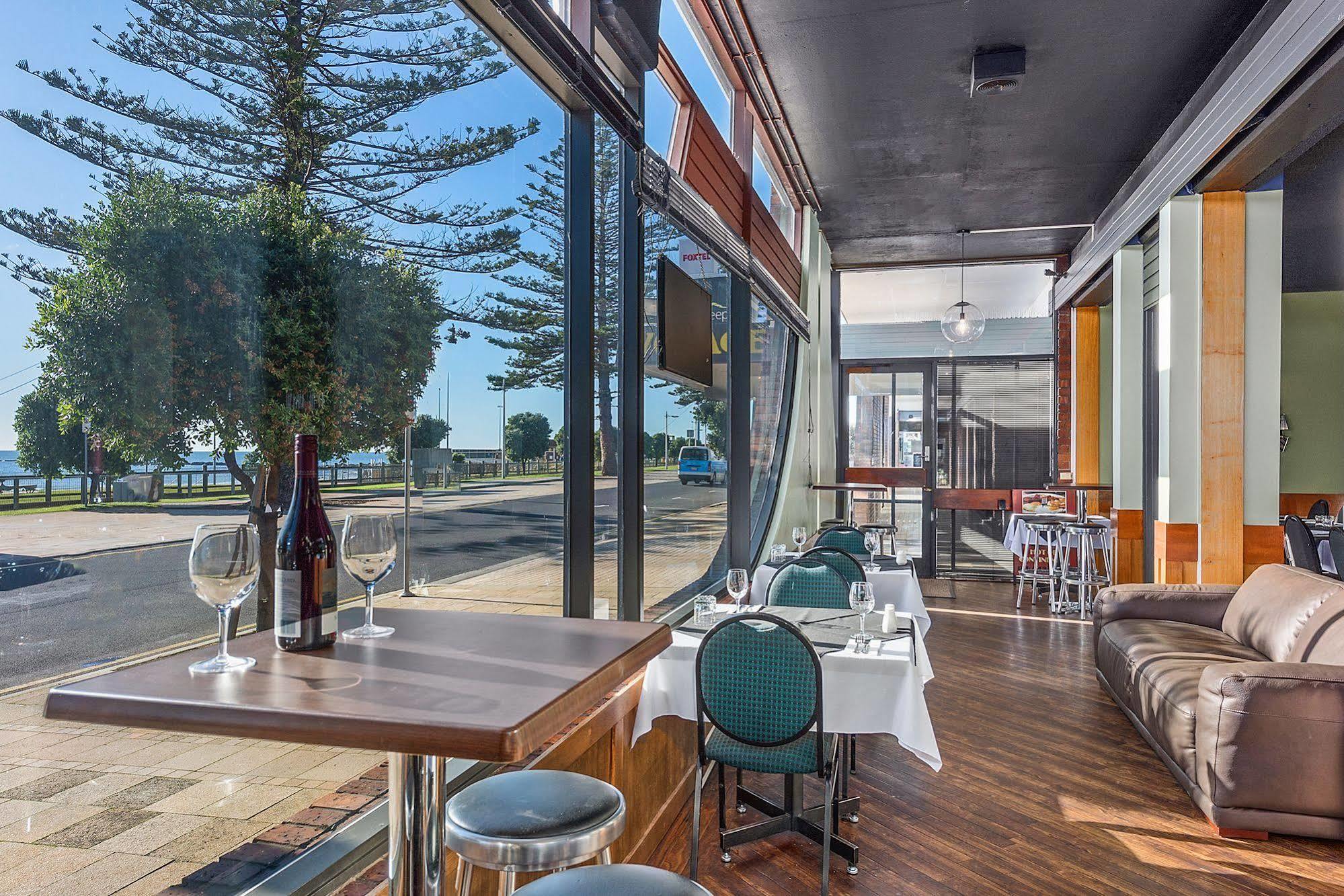 Beachfront Voyager Motor Inn Burnie Zewnętrze zdjęcie